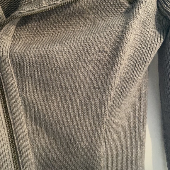 BCBG Wool Sweater asymmetrical zip small - Picture 3 of 9